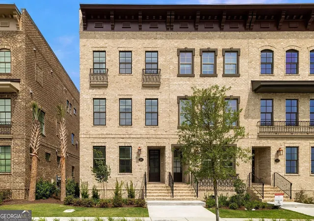 Photo 3 of Townhouse for sale at 352 Eastern Wharf Ave, Savannah, GA 31401 | MLS# 10839596 | Listing updated on 2026-09-17