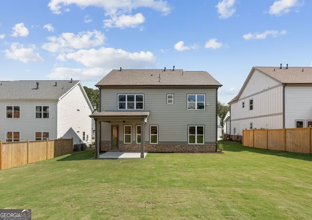 Photo 3 of Single family home for sale at 3335 Hillshire Dr, Cumming, GA 30028 | MLS# 10837017 | Listing updated on 2026-09-18