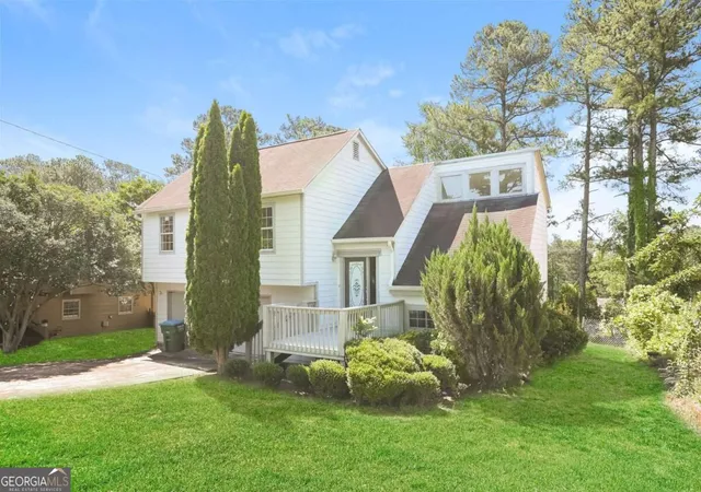 Photo 4 of Single family home for sale at 2325 E Hl Way, Norcross, GA 30071 | MLS# 10843371 | Listing updated on 2026-09-10