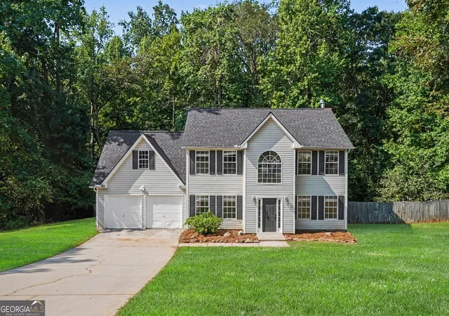 Photo 2 of Single family home for sale at 420 Callaway Ln, Mcdonough, GA 30252 | MLS# 10841442 | Listing updated on 2026-09-09