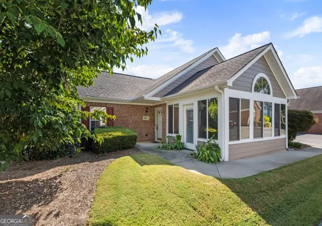 Photo 1 of Sale Pending at 4476 Orchard Tr, Roswell, GA 30076 | MLS# 10840433 | Listing updated on 2026-09-16