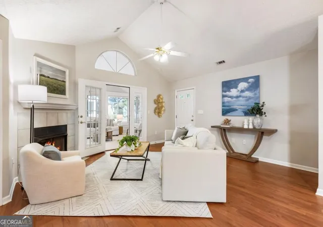 Photo 4 of Sale Pending at 4476 Orchard Tr, Roswell, GA 30076 | MLS# 10840433 | Listing updated on 2026-09-16