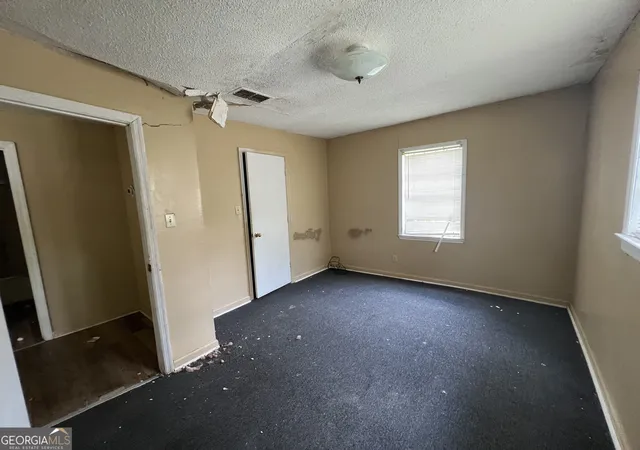 Photo 4 of Single family home for sale at 612 Zackery Ave, Albany, GA 31701 | MLS# 10839463 | Listing updated on 2026-09-17