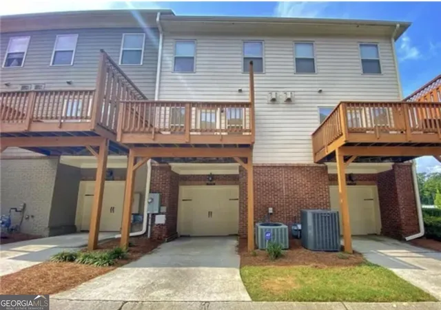 Photo 2 of Townhouse for sale at 7210 Glisten Ave #102, Sandy Springs, GA 30328 | MLS# 10880726 | Listing updated on 2026-10-28