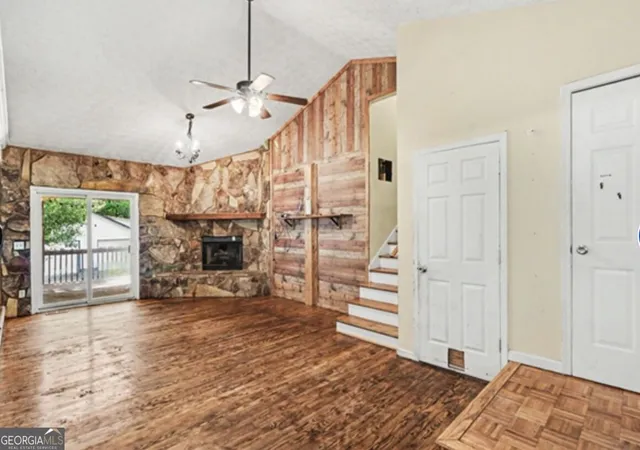 Photo 3 of Single family home for sale at 24 Nw Amberidge Dr Nw, Cartersville, GA 30121 | MLS# 10835334 | Listing updated on 2026-09-11