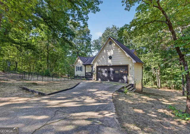 Photo 3 of Single family home for sale at 299 Washboard Rd, Cleveland, GA 30528 | MLS# 10844137 | Listing updated on 2026-09-11