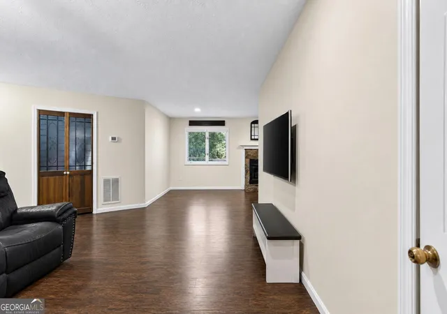 Photo 4 of Single family home for sale at 299 Washboard Rd, Cleveland, GA 30528 | MLS# 10844137 | Listing updated on 2026-09-11
