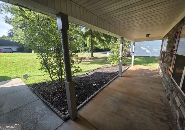 Photo 3 of Sale Pending at 358 Autumn Ridge Trl, Gray, GA 31032 | MLS# 10845337 | Listing updated on 2026-09-25
