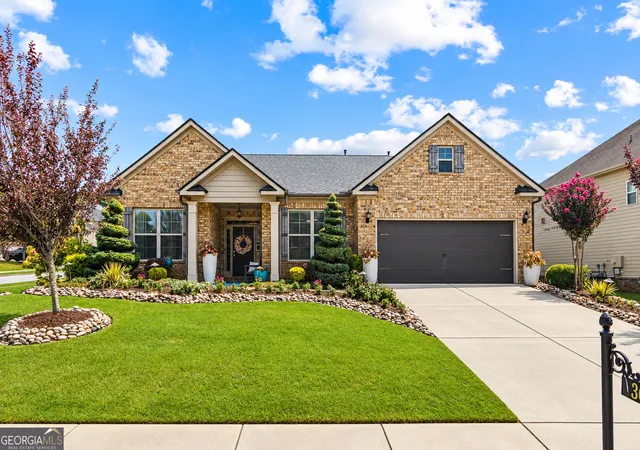 Photo 1 of Single family home for sale at 300 Lowell St, Atlanta, GA 30331 | MLS# 10849660 | Listing updated on 2026-10-08