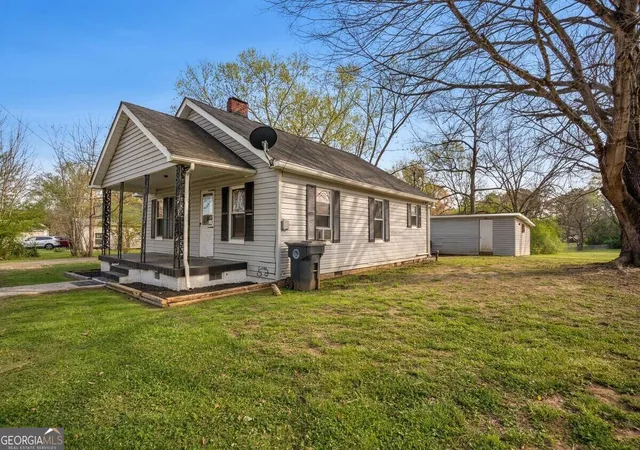 Photo 2 of Sale Pending at 605 Thornton St, Lafayette, GA 30728 | MLS# 10851681 | Listing updated on 2026-10-02