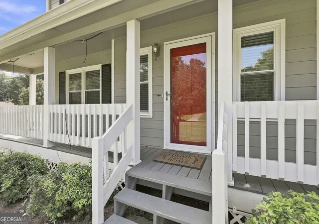 Photo 3 of Single family home for sale at 185 Clearbrook Way, Fayetteville, GA 30215 | MLS# 10840095 | Listing updated on 2026-09-10