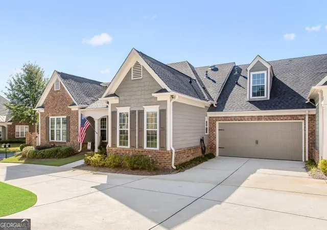 Photo 2 of Condo for sale at 1812 Manor View Cir NW #10, Acworth, GA 30101 | MLS# 10846380 | Listing updated on 2026-10-07