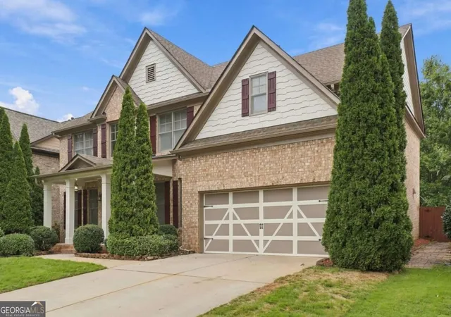 Photo 3 of Single family home for sale at 3413 Willow Glen Trl, Suwanee, GA 30024 | MLS# 10853297 | Listing updated on 2026-10-09
