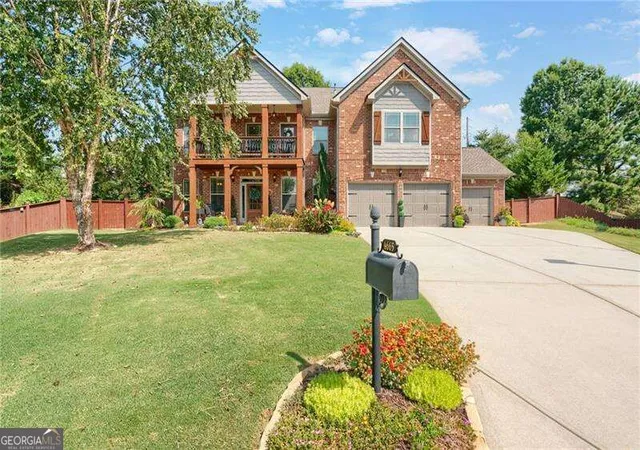Photo 2 of Single family home for sale at 4665 Osprey Ct, Cumming, GA 30040 | MLS# 10853536 | Listing updated on 2026-10-08