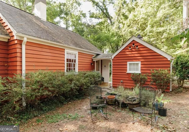 Photo 2 of Single family home for sale at 285 Gran Ellen Dr, Athens, GA 30606 | MLS# 10839072 | Listing updated on 2026-09-10