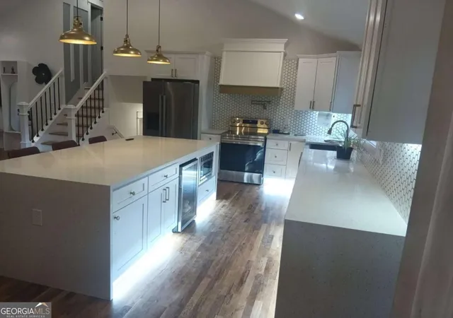 Photo 2 of Single family home for sale at 5600 Sycamore Rd, Sugar Hill, GA 30518 | MLS# 10831870 | Listing updated on 2026-10-07