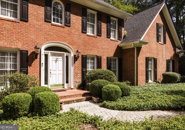 Photo 2 of Single family home for sale at 1031 Millers Lake Dr, Watkinsville, GA 30677 | MLS# 10850955 | Listing updated on 2026-10-06
