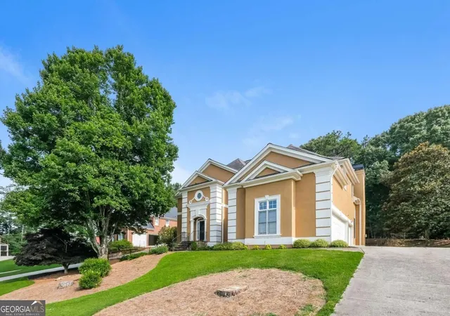 Photo 2 of Sale Pending at 505 Saint Regis Dr, Alpharetta, GA 30022 | MLS# 10839191 | Listing updated on 2026-09-17
