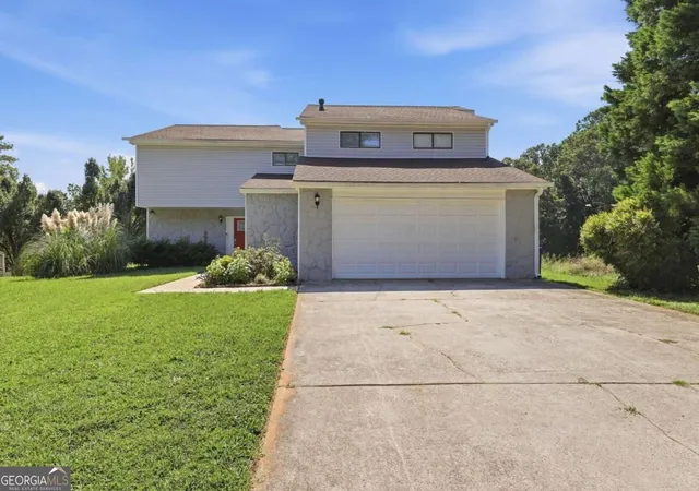 Photo 1 of Single family home for sale at 5006 Stoney Point Cir, Stone Mountain, GA 30088 | MLS# 10851205 | Listing updated on 2026-10-06