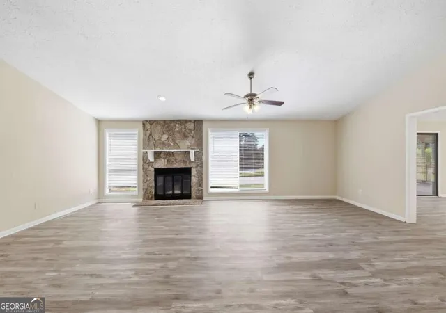 Photo 3 of Single family home for sale at 5006 Stoney Point Cir, Stone Mountain, GA 30088 | MLS# 10851205 | Listing updated on 2026-10-06