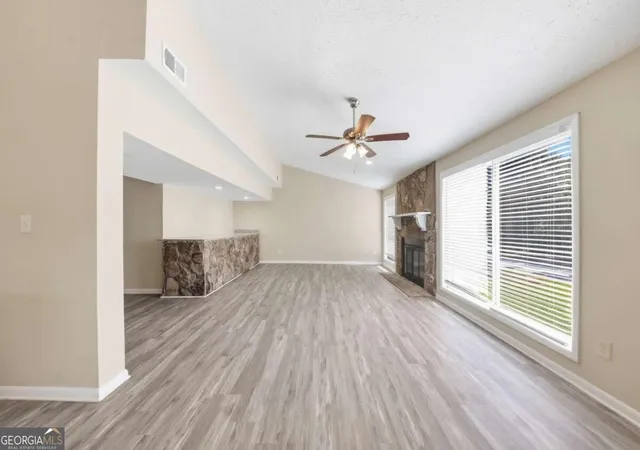 Photo 4 of Single family home for sale at 5006 Stoney Point Cir, Stone Mountain, GA 30088 | MLS# 10851205 | Listing updated on 2026-10-06