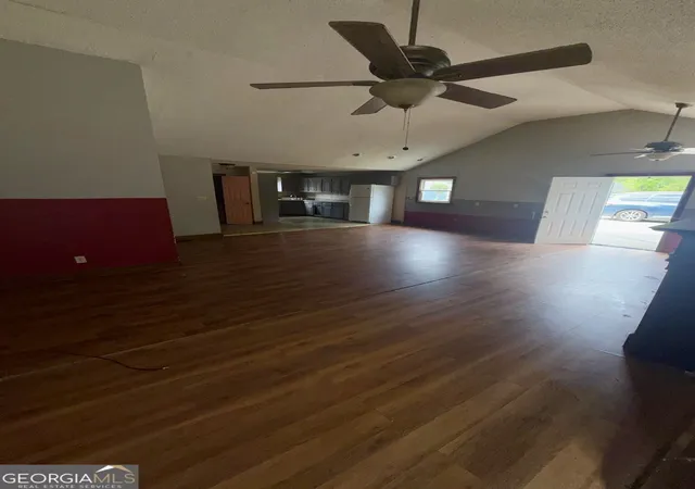 Photo 3 of Single family home for sale at 1557 Walnut St, Macon, GA 31201 | MLS# 10840165 | Listing updated on 2026-09-18