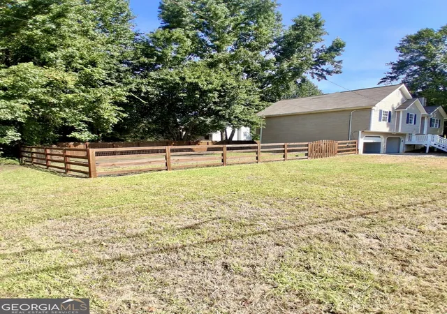 Photo 3 of Single family home for sale at 23 Shadow Ridge Dr, Dallas, GA 30157 | MLS# 10851346 | Listing updated on 2026-10-11
