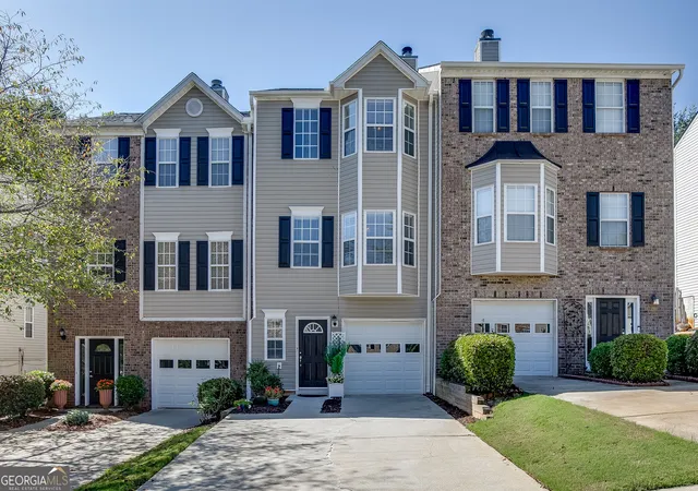 Townhouse for sale at 4928 Oak Meadow Ln, Oakwood, GA 30566 | MLS# 10844212