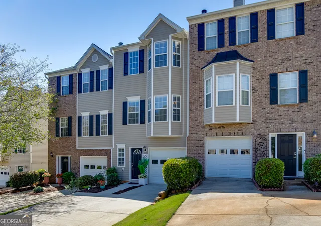 Photo 2 of Townhouse for sale at 4928 Oak Meadow Ln, Oakwood, GA 30566 | MLS# 10844212 | Listing updated on 2026-09-25