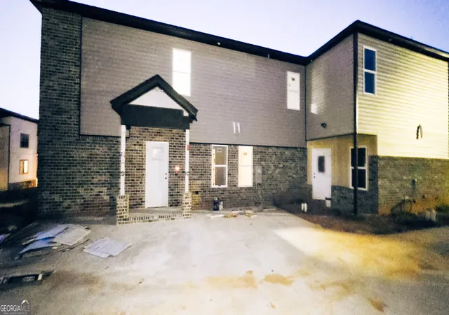 Photo 1 of Townhouse for sale at 252 Beau Claire Cir, Byron, GA 31008 | MLS# 10844482 | Listing updated on 2026-09-25