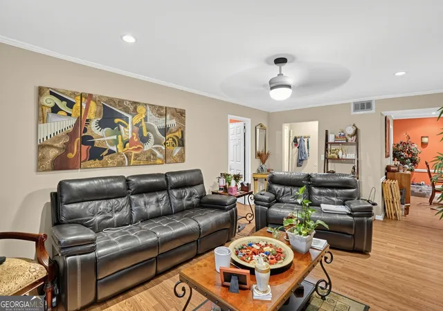 Photo 4 of Condo for sale at 6851 Roswell Rd #Q 8, Sandy Springs, GA 30328 | MLS# 10853626 | Listing updated on 2026-09-25