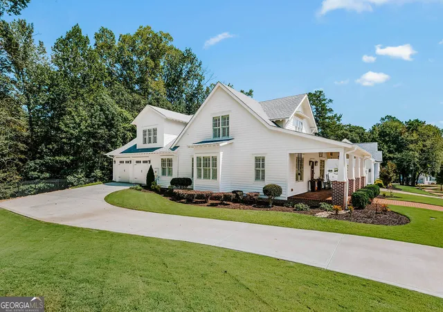 Photo 3 of Single family home for sale at 1377 Veranda Park Dr, Madison, GA 30650 | MLS# 10846301 | Listing updated on 2026-09-30