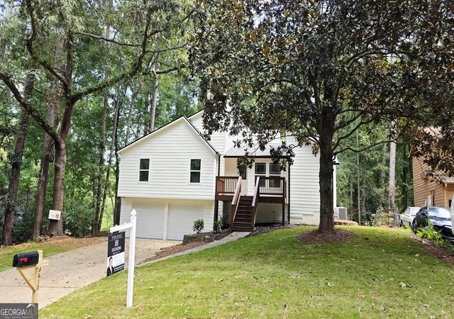 Photo 2 of Single family home for sale at 4610 Kings Xing Dr Ne, Kennesaw, GA 30144 | MLS# 10810355 | Listing updated on 2026-09-11