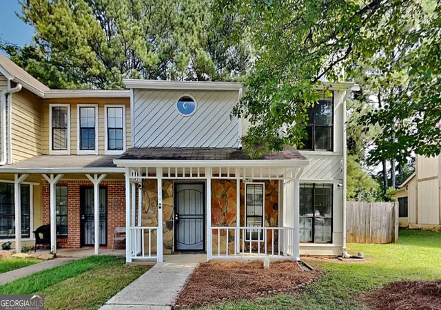 Single family home for sale at 804 Heritage Oaks Dr, Stone Mountain, GA 30088 | MLS# 10851468