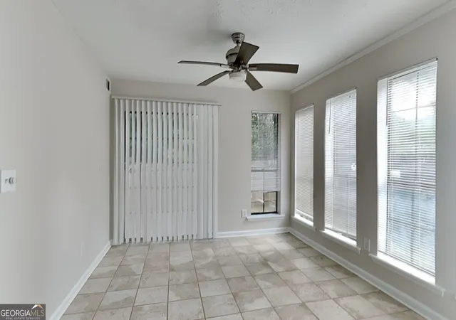 Photo 4 of Single family home for sale at 804 Heritage Oaks Dr, Stone Mountain, GA 30088 | MLS# 10851468 | Listing updated on 2026-10-07