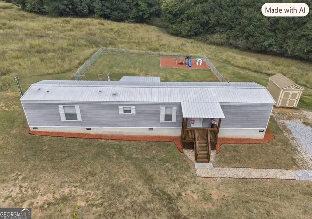 Photo 2 of Sale Pending at 811 Dove Drake Rd, Royston, GA 30662 | MLS# 10847505 | Listing updated on 2026-10-01