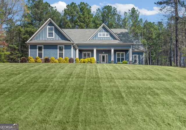 Photo 2 of Single family home for sale at 179 Cainbridge Park Dr, Newnan, GA 30263 | MLS# 10847194 | Listing updated on 2026-10-07