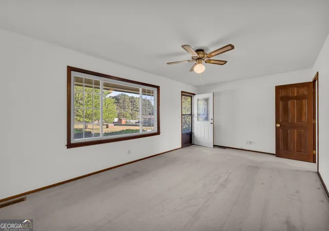 Photo 4 of Single family home for sale at 61 Farris Rd, Hartwell, GA 30643 | MLS# 10841964 | Listing updated on 2026-09-08