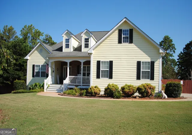 Photo 1 of Single family home for sale at 250 Rock Mill Trl, Senoia, GA 30276 | MLS# 10786368 | Listing updated on 2026-09-17
