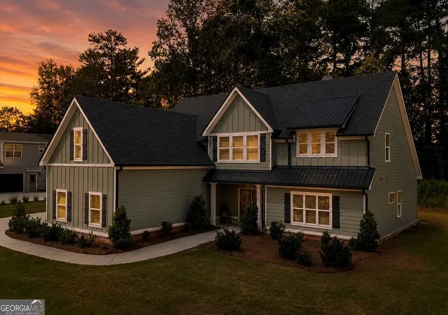 Photo 2 of Single family home for sale at 125 Windchime Dr, Tyrone, GA 30290 | MLS# 10841072 | Listing updated on 2026-09-12