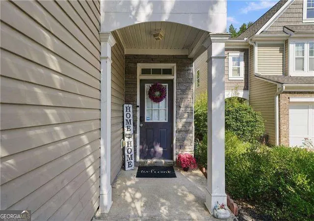 Photo 3 of Single family home for sale at 620 Oleander Way, Canton, GA 30114 | MLS# 10849977 | Listing updated on 2026-10-08