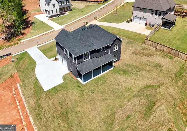 Photo 4 of Single family home for sale at 1016 Queens Brg Way, Griffin, GA 30223 | MLS# 10837383 | Listing updated on 2026-09-15