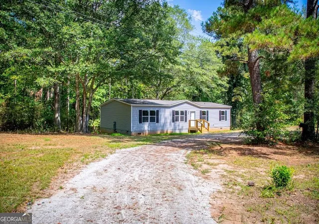 Photo 3 of Manufactured home for sale at 238 Old Lowell Ml Rd, Carrollton, GA 30116 | MLS# 10848895 | Listing updated on 2026-10-02