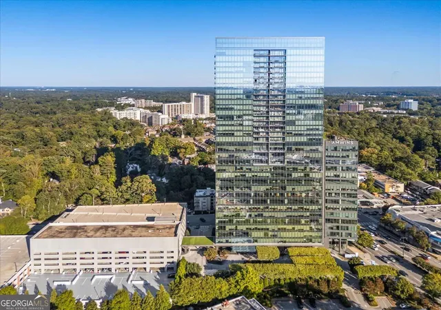 Listing Photo 5 - Condo for sale in building located at 3630 Peachtree Rd Ne, Atlanta, GA 30326 - Unit #3106