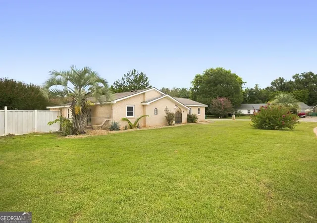 Photo 2 of Sale Pending at 106 Wildwood Trl, Bonaire, GA 31005 | MLS# 10841406 | Listing updated on 2026-09-11