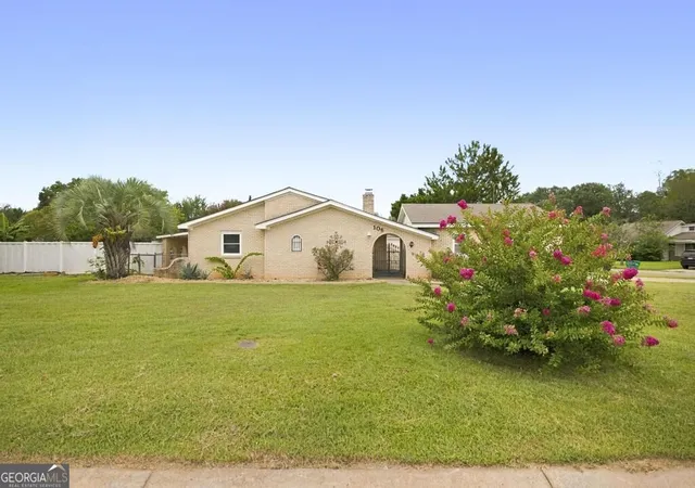 Photo 3 of Sale Pending at 106 Wildwood Trl, Bonaire, GA 31005 | MLS# 10841406 | Listing updated on 2026-09-11