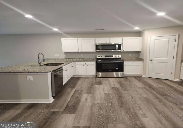 Photo 2 of Single family home for sale at 523 Amelia Ct, Villa Rica, GA 30180 | MLS# 10880420 | Listing updated on 2026-10-28