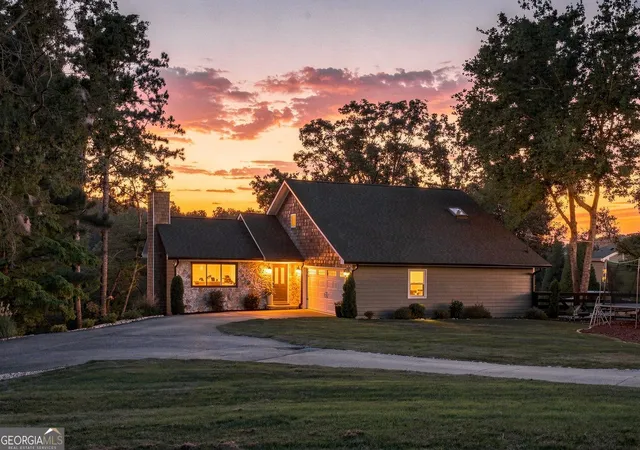 Photo 1 of Sale Pending at 8915 Bay Ln, Gainesville, GA 30506 | MLS# 10840554 | Listing updated on 2026-09-22