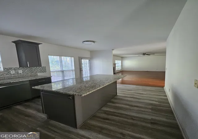 Photo 3 of Single family home for sale at 1708 Kings Cross Ct, Hoschton, GA 30548 | MLS# 10831751 | Listing updated on 2026-09-17