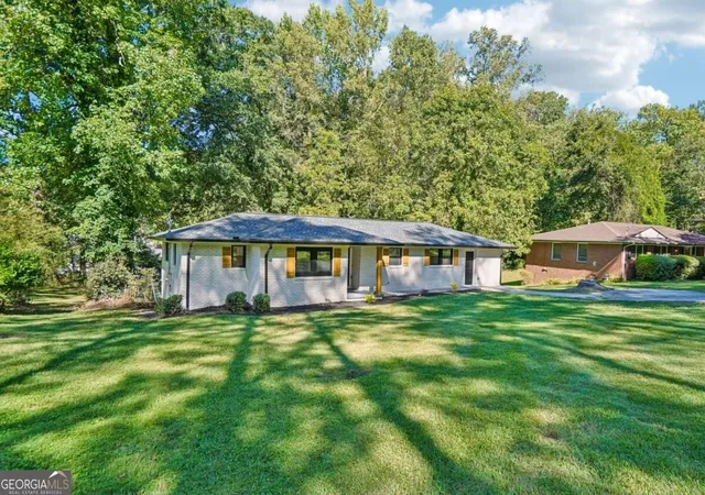 Photo 3 of Single family home for sale at 481 Peyton Rd Sw, Atlanta, GA 30311 | MLS# 10847130 | Listing updated on 2026-10-09